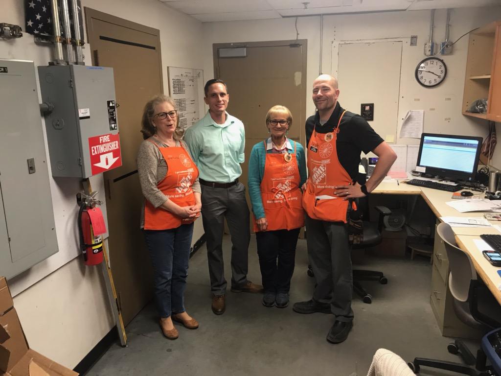 progressive_hd's tweet photo. I had a quick meet and greet with the amazing people of @Hiltonhead1115.  I look forward to working with all of you! @ScottFound @Aadne8 #letusdoit #HDorange #plumbing https://t.co/2o6NGZ3zbQ