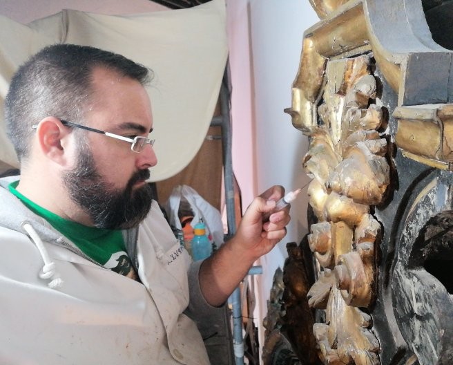 ManuLuqueP's tweet photo. Fijación de estratos en un retablo con soporte de madera
#Conservación #restauracion #conservo #conservador #restauradores #restaurador #restauro #arteantiguo #artesacro #arte #artedelrestauro #retablos #fijacion https://t.co/H3cH76r1FF