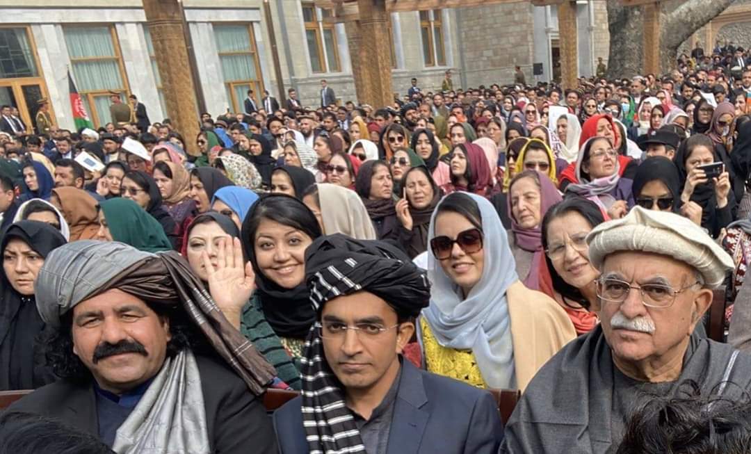faschodeimtiazo's tweet photo. When you are from engineering university and visit home economics college event #AfghanPeaceDeal #PTM https://t.co/H04cMLDuXQ