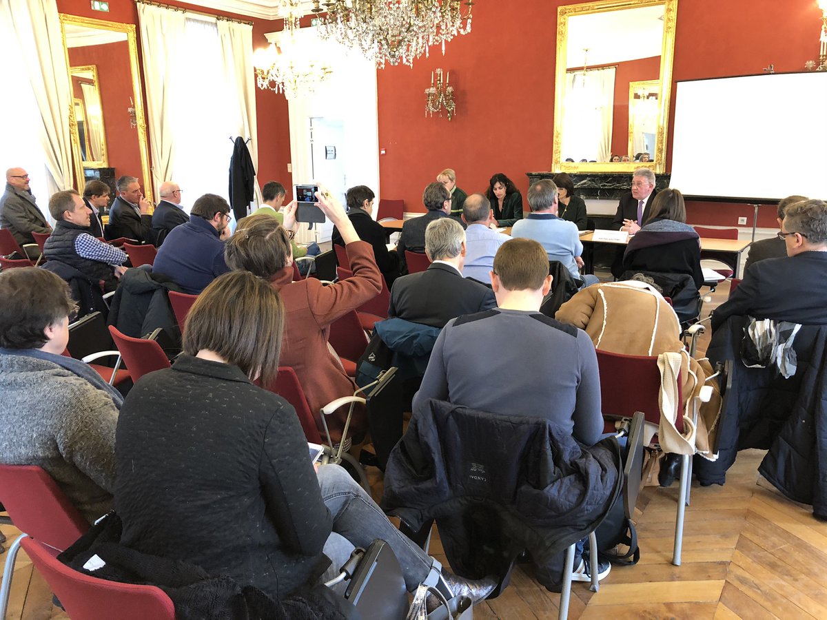chainedespuys's tweet photo. [Conférence de presse] La Fondation #ChainedesPuys présente son appel à projets pour l’année 2020 autour de 4 thématiques : Agriculture &amp; sylviculture durables - biodiversité, paysages &amp; écosystèmes - tourisme responsable - mobilité durable.
➡️ https://t.co/eyWf2OrmTr https://t.co/yJnTRkP0QJ