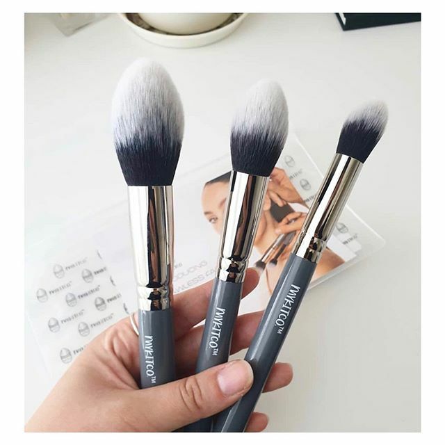 Our iconic face trio My Flawless Face Trio takes you from concealer to contour and gives exceptional results when applying foundation! 
Hope you enjoy them <a href="/kds/">Kari Dunn Saratovsky</a>.mua @makeupcollectivenz 
#MYKITCO #makeup #mua #makeupartist ift.tt/3cFMaNX