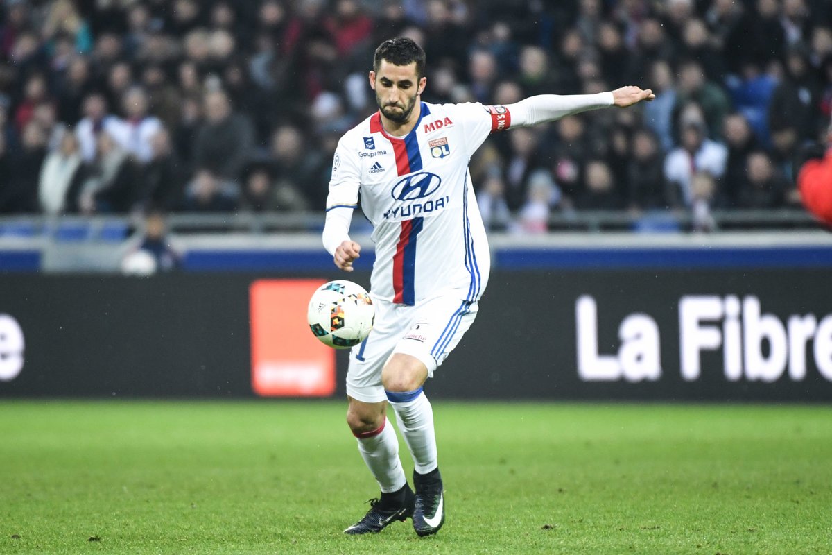 FilSport's tweet photo. 🎂 Nous souhaitons un joyeux anniversaire à @MaxGonalons ⚽️(31 ans), @Lass_Officiel ⚽️(35 ans) et @trabich57 🏒(33 ans) 🎁🎉🥳
#anniversairedujour #football #hockey #TeamOL #PSG https://t.co/rQrUpMmiSK
