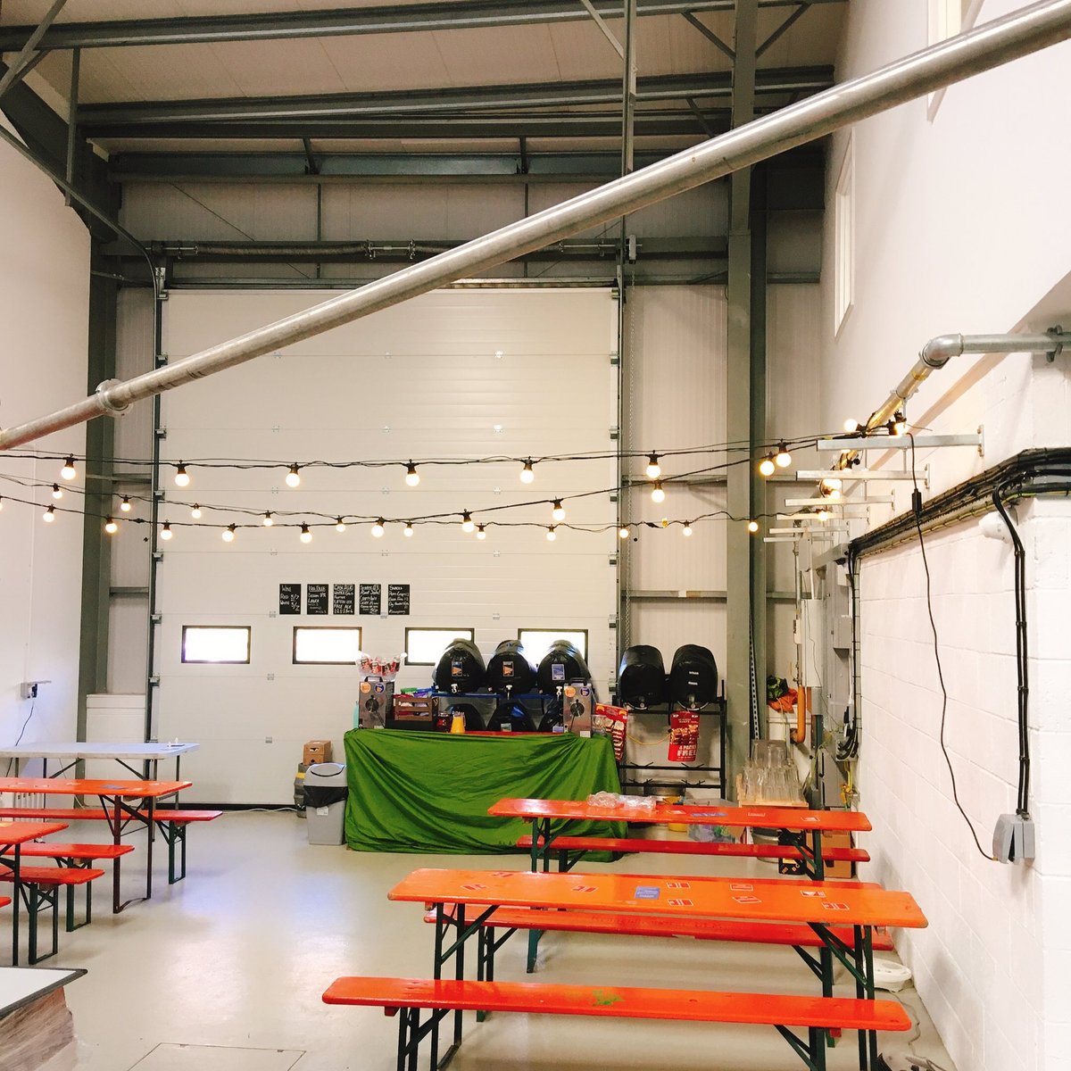 brockleybrewery's tweet photo. CALLING ALL #ARTISTS TO #HITHERGREEN TAPROOM

We are looking for artists to use our #taproom as a #galleryspace for #painting, #drawing, #sculpture, #animation etc for 1 month residencies!

Get in touch if interested: 

hello@brockleybrewery.co.uk or 07526057955 https://t.co/2t7CWHL5JJ