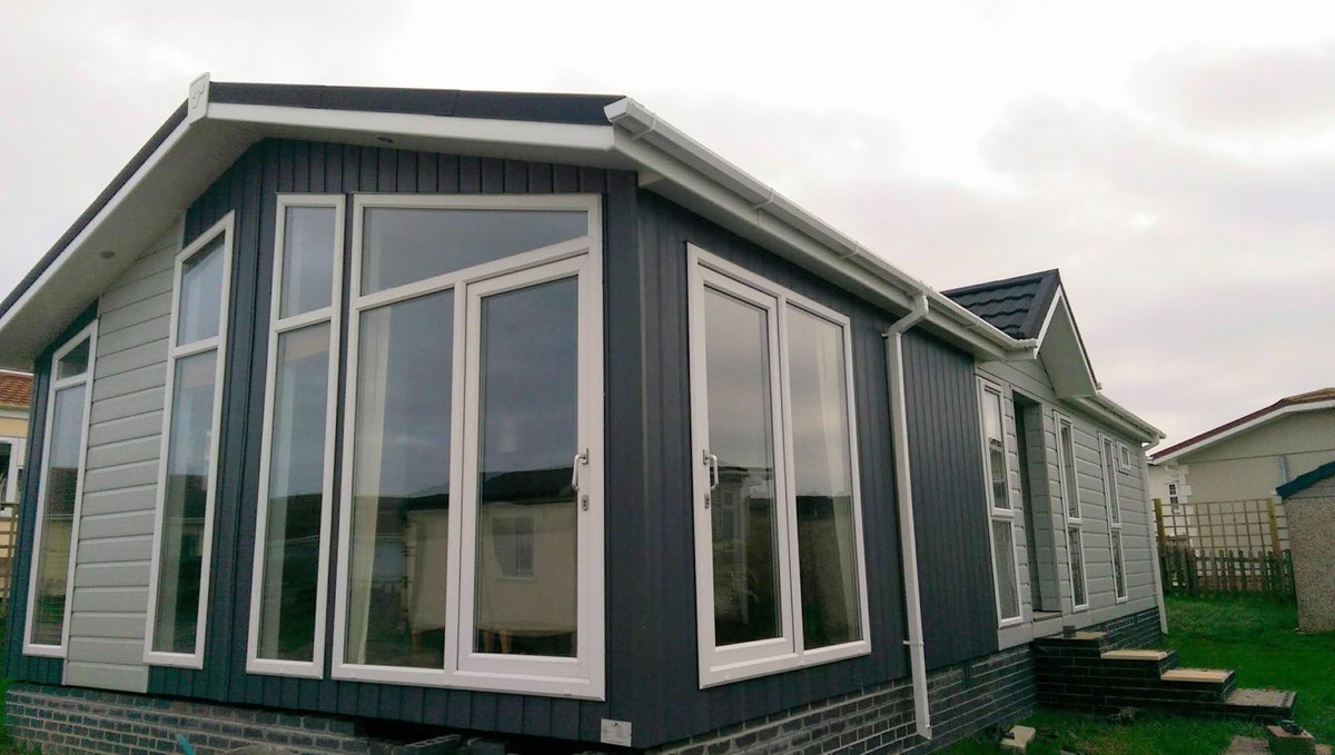 Valley_Resorts's tweet photo. Buy a New Holiday Home at St Merryn Park Near Padstow. Click here to read about lodges available now - BOOK a VIEWING before they sell https://t.co/9qALAovS3P  #holidayhome #lodge #Padstow #Cornwall https://t.co/PXCFCkEdPH