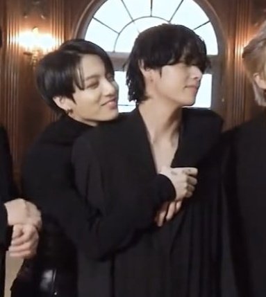 cadburyggukie's tweet photo. exclusive thread of ggukie owning his taehyungie hyung https://t.co/A0QLgUALcM