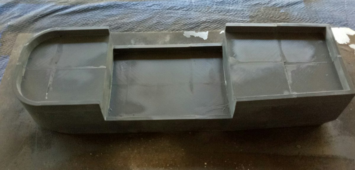Setheris's tweet photo. Final prime coat on the #SeaGhost done. The top deck did not quite work out as expected with lots of visible seams but I have an idea to hide them away.
Will start painting when fully dry tomorrow, needs to be ready in 2 weeks!
#3dprinting #dnd #GhostsOfSaltmarsh https://t.co/b07gCQYEop