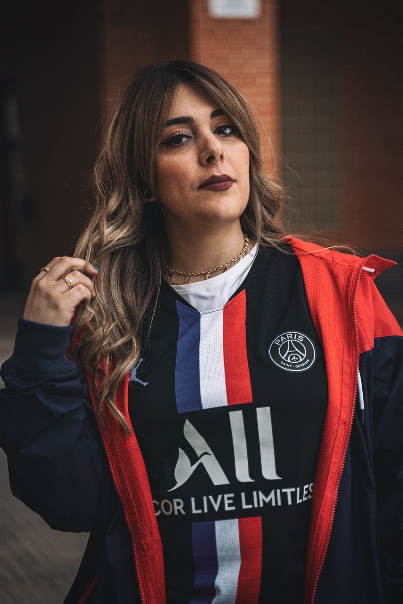 FutbolEmotionFR's tweet photo. Collection exclusive PSG pour femme ⚽
Le club parisien pour tous et toutes ! ☑️ https://t.co/HxCdrCtUi9 https://t.co/O5EDHVFkhk