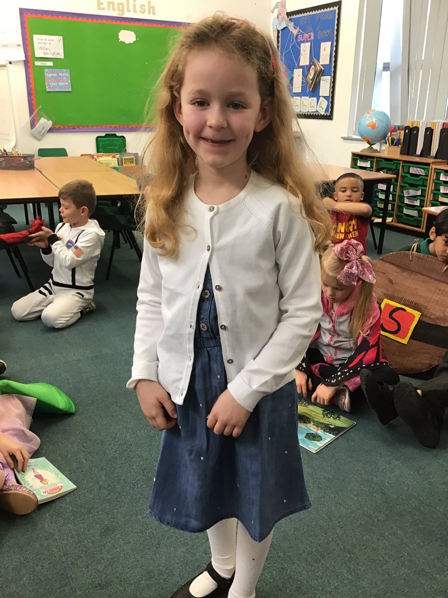 blackbirds1MPS's tweet photo. World Book Day costumes from Blackbirds @EnglishMPS_ https://t.co/661weBKWjW