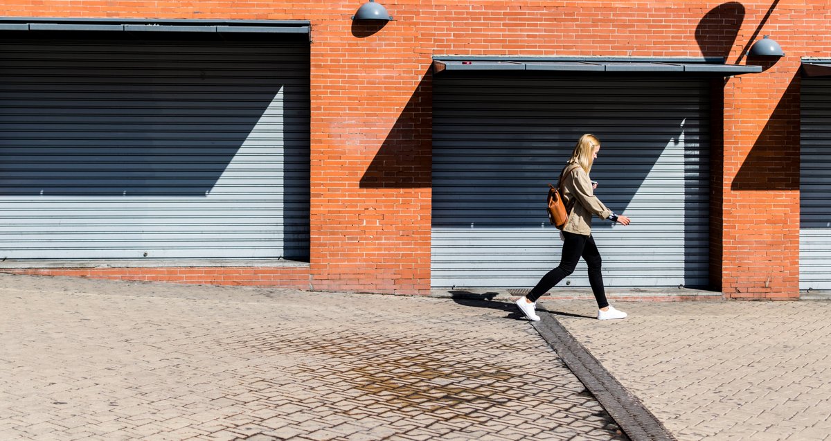 behaveUK's tweet photo. If we are primed with the idea of old age, we will naturally start to walk slower #behavebite https://t.co/uMZsr4ONPU