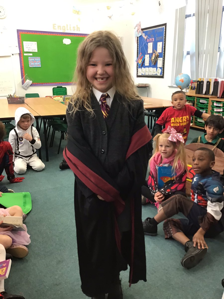 blackbirds1MPS's tweet photo. World Book Day costumes from Blackbirds @EnglishMPS_ https://t.co/e9CM4QJwpL
