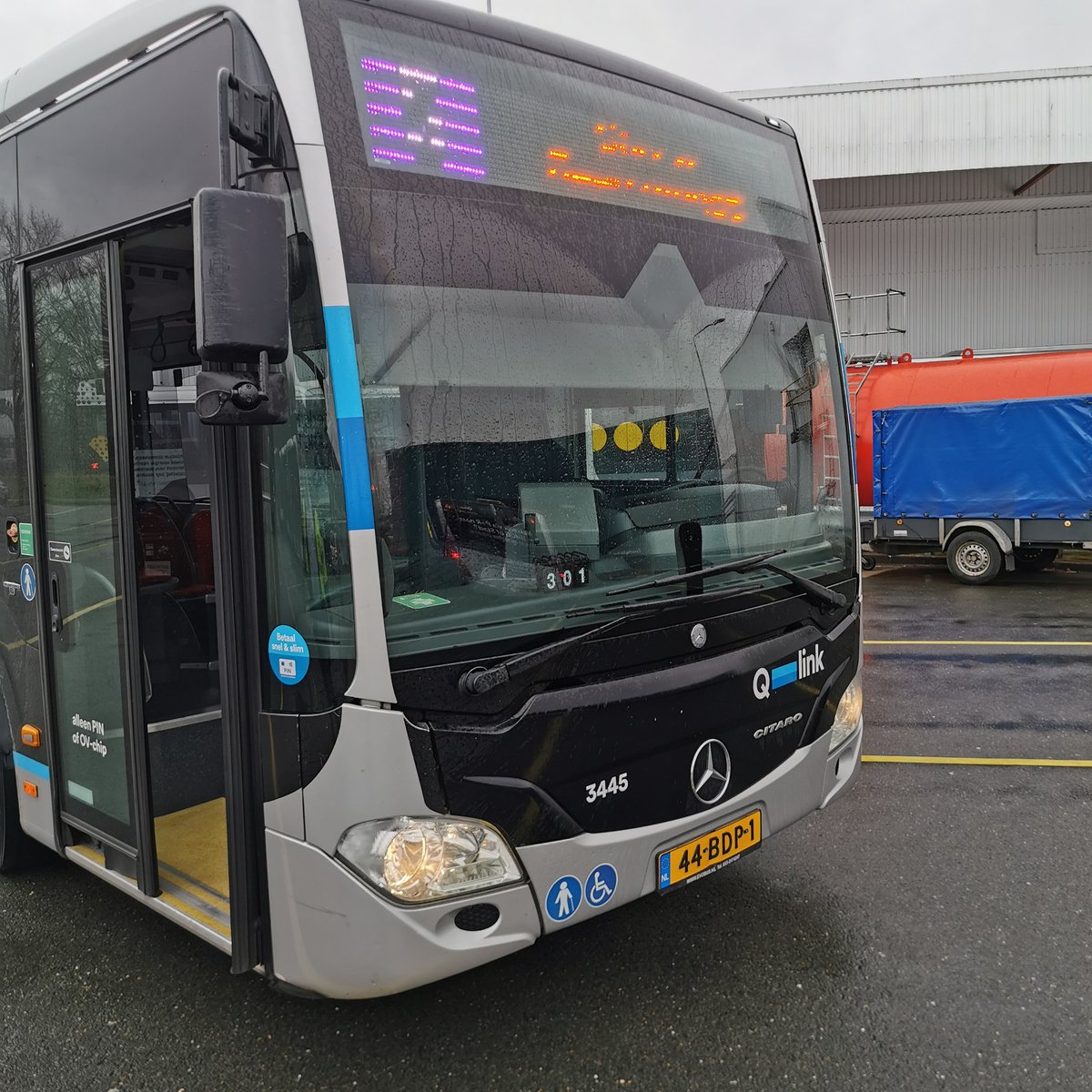 LuucICT's tweet photo. Tot ziens 3445.. Ik had de eer om vanmorgen de laaste lijndienst met je te riiden, volgens de meneer die hem meenam, worden de spullen uitgebouwd..
Qua kilometers kan je nog een lange tijd vooruit maar niet in de #ovgd https://t.co/PJ707ZJUo8
