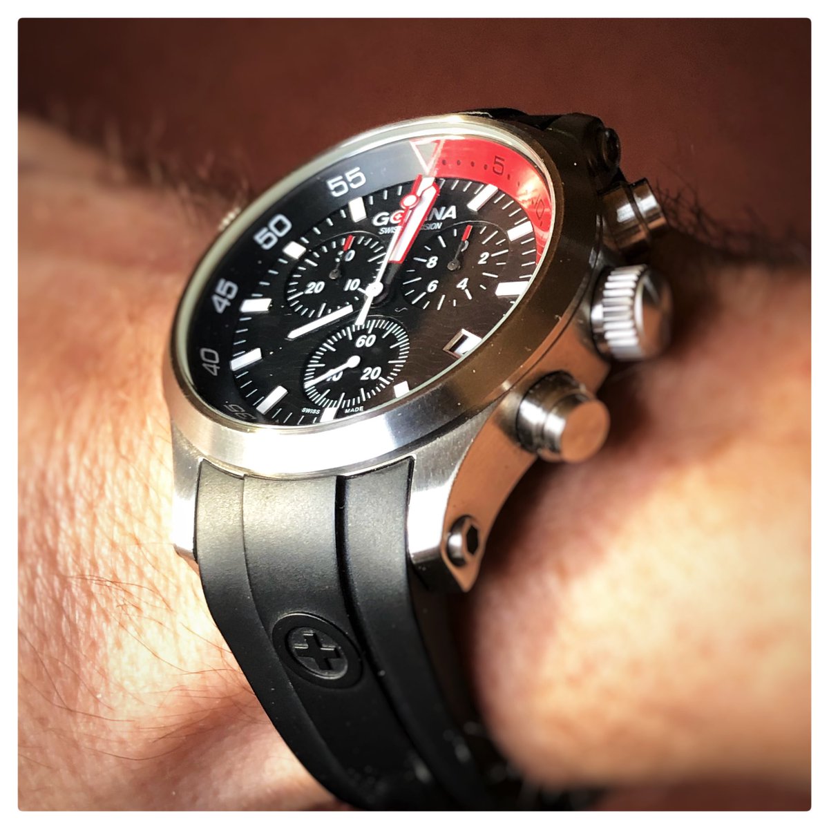 WorldAffordable's tweet photo. Nice Golana diver, 200m water resistance, nice internal rotating bezel #wotd #watchoftheday #watchesofinstagram #watches #golana #golanawatch #deskdiver https://t.co/klzMPG4VgL