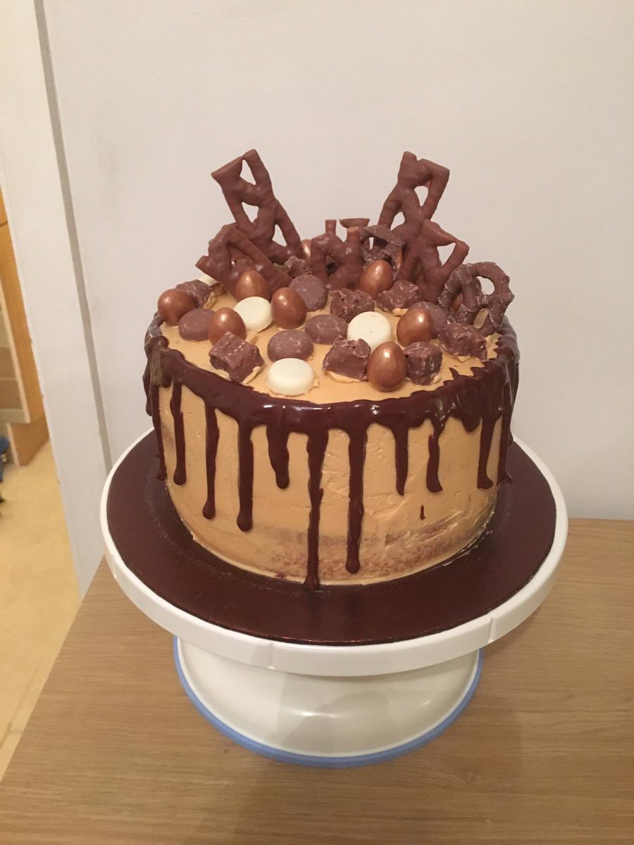 Cake at admin today. I mean, just look at it! I could barely bring myself to cut into it, but I managed. #happybirthdaysandra #u6success #cakespectacular