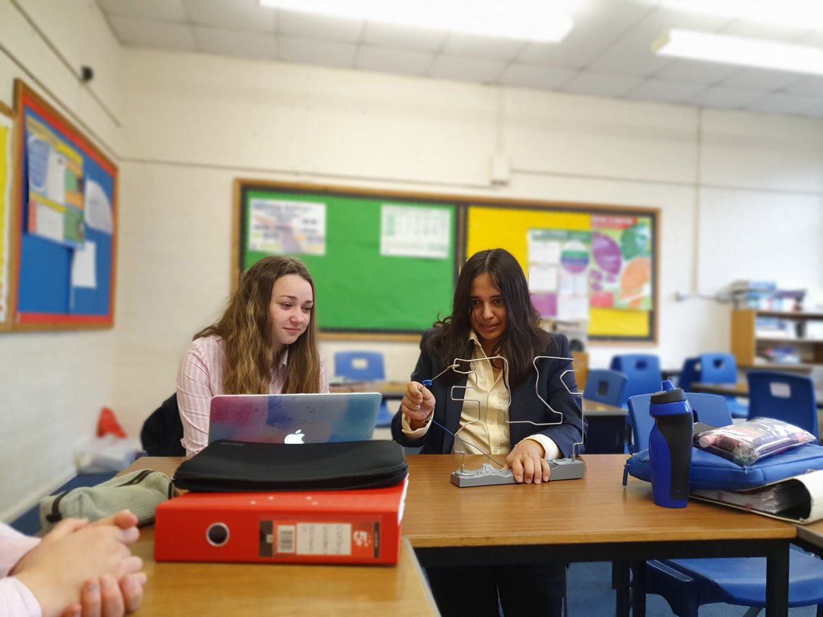 SJPEDept's tweet photo. L6th designing creative class studies to demonstrate their understanding of data collection, validity, reliability and repeatability.  #TeamPE #ThisIsSportsScience #InTheNameOfScience #ActiveLearning https://t.co/Rk6kf8Vsav