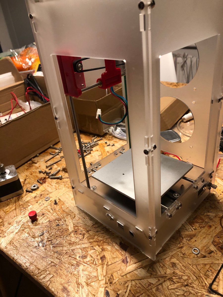 InfoKonsultant's tweet photo. Bouncing between #ProjectPHI, #Dunure, real world work and all the other distractions going on in the world. This happened - An original #Tinyboy2 #L16 3D printer new in box. Such a pleasure to build. #3Dprinting #MiniFabrikator #Maker #Learning #technology https://t.co/UNicAATMEl