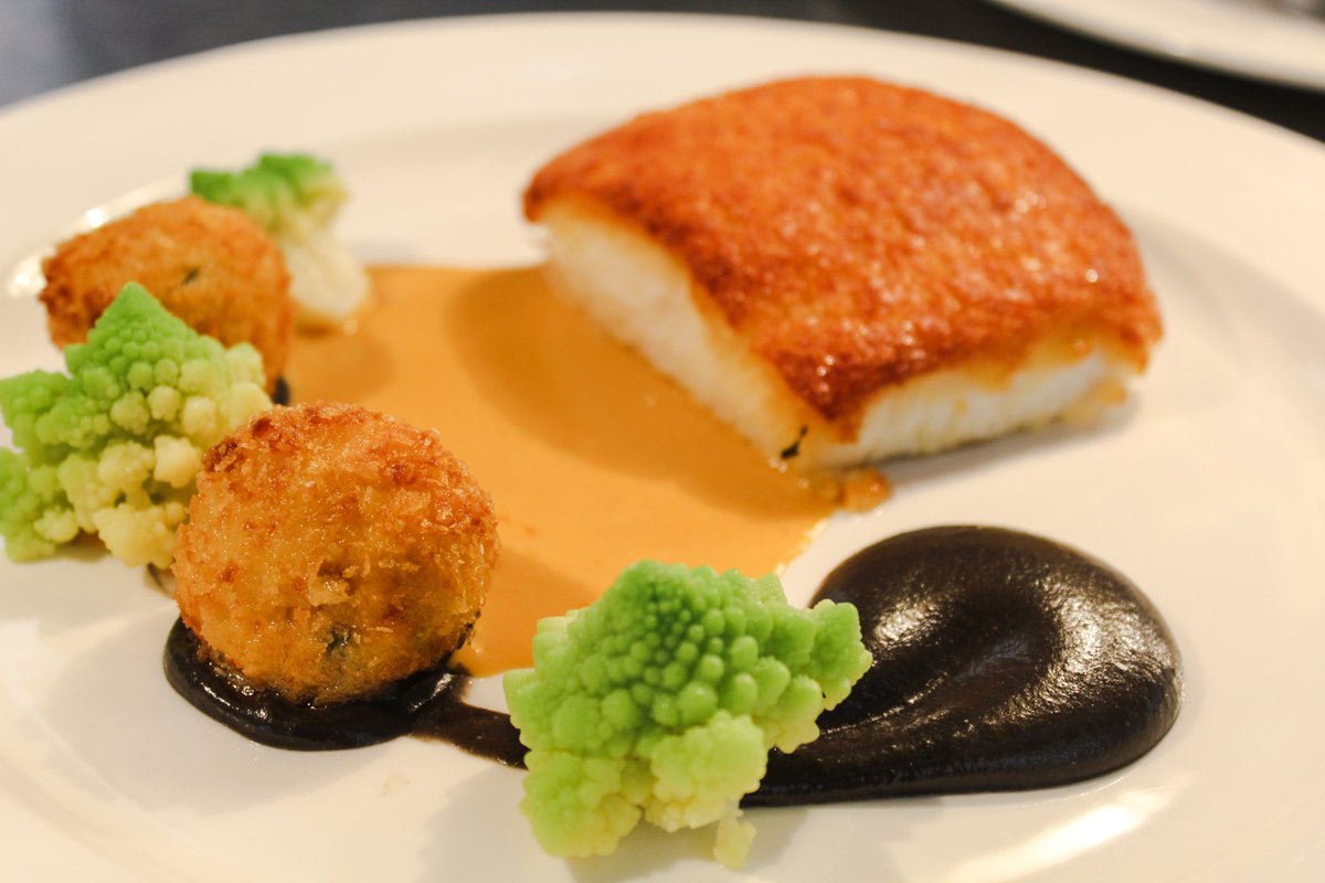 TheDonLondon's tweet photo. Fillet of Halibut with a Parmesan crust, cauliflower puree,  crab croquette and shellfish sauce.

https://t.co/39ldDWkhc0 https://t.co/KQyVW5I6hU