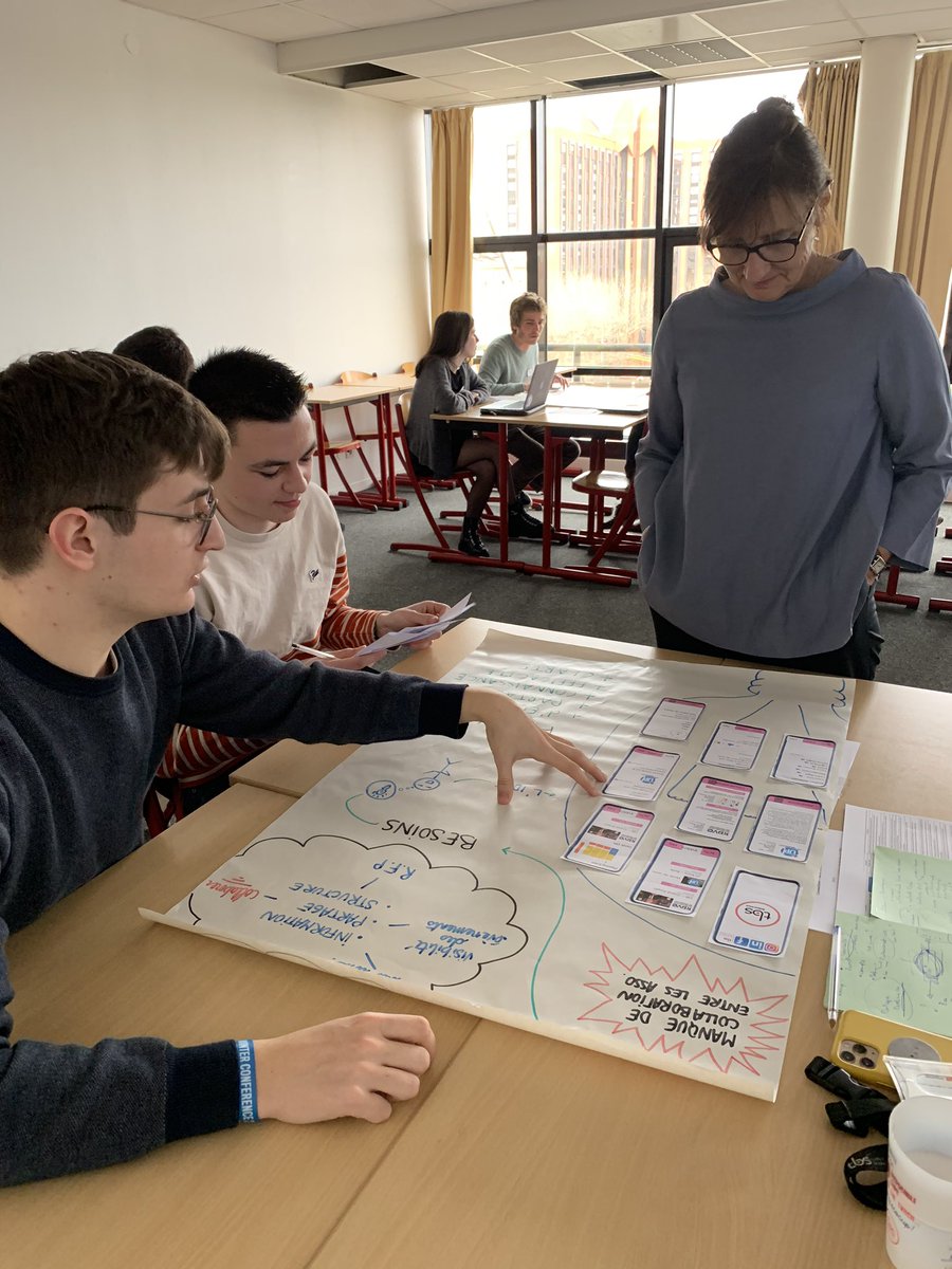 v_belhassen's tweet photo. Les experts #SEMIS2020 de @tbs_education découvrent les projets et échangent avec les étudiants afin de faire évoluer et améliorer leurs solutions. Un vrai moment d’échanges productifs #DefiExcellence https://t.co/Q6xMhSKScr