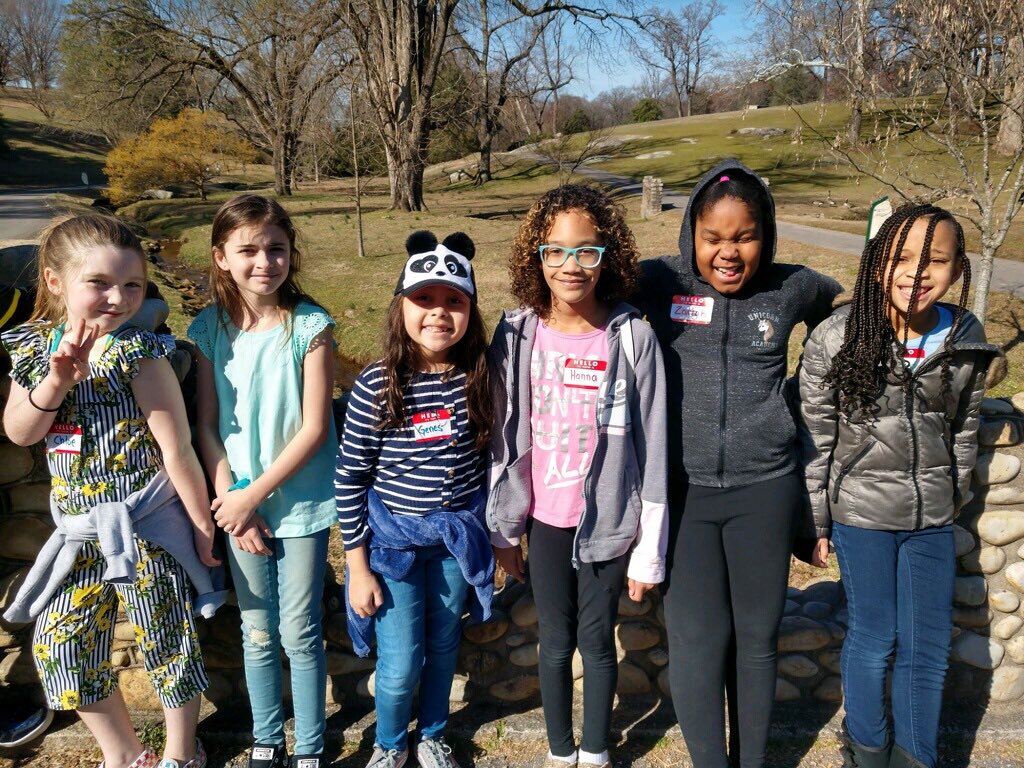 Price_3rdGrade's tweet image. Thank you @Maymont for the amazing field trip 🌞🐑🌳We had a blast exploring the grounds, meeting the animals, having a picnic lunch &amp;amp; learning about animal adaptations! #DedicatedDavisDragons #OneCCPS #FieldTrip