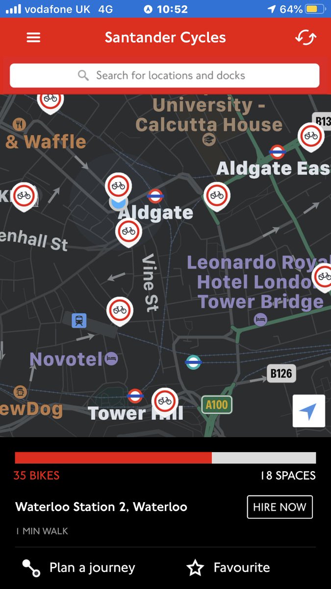 DavidCrompton's tweet photo. @SantanderCycles Useless, can you not even have one point available in the square mile? https://t.co/vg9XFZo1tm