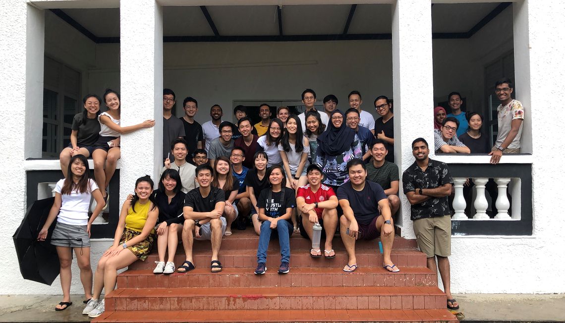 timisiytangco's tweet image. The Singapore government’s #CovTech team built several products to address communications with the population, people under quarantine and employers (via @govinsider)