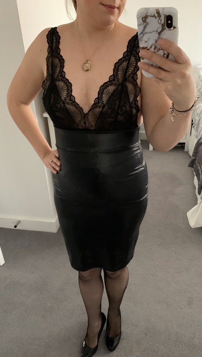 19867Kent's tweet photo. Trying on outfits to tease hubby with ..... who thinks this one mite work? 😉 x https://t.co/cfpFVQenjJ