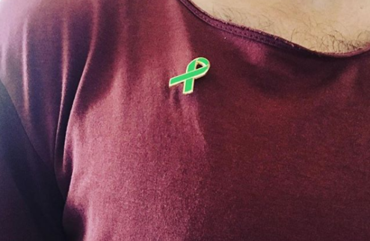mentalhealth's tweet photo. 💚Why do you wear your green ribbon? 💬"As someone who has suffered from mental health problems from my teens &amp; who has lost people because of it. I feel it is important to raise awareness to help break stigma."  #CharityTuesday  #PinitForMentalHealth https://t.co/s1bQPKmeAf https://t.co/RlFpufWQBM