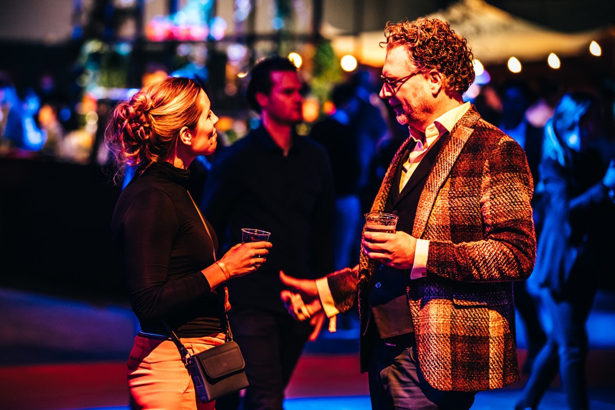 businessboostl's tweet photo. Voorafgaand de show vond dit jaar voor het eerst de BusinessBoost Parade plaats. Het ideale voorprogramma voor de show! #businessboostlive https://t.co/1yVlZE4m0h