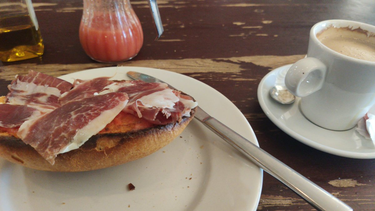 Esperando al coronavirus, nervioso, intranquilo. Veremos si esta vacuna sirve de algo.