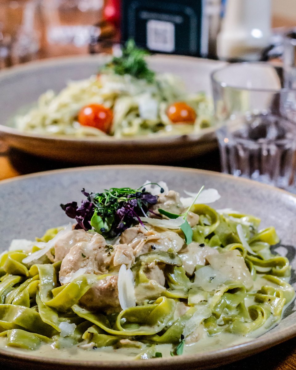 LuigisCork's tweet photo. Slow cooked chicken in a creamy tequila sauce, coriander, tossed in spinach fettuccine - Luigi's Chicken Tequila ❤️ Also available as a Lunch portion! 😍 #tequilafettuccine #luigimalones #chickentequila https://t.co/g5jPnV1AyC