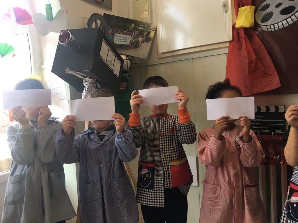 torres_cra's tweet photo. Semana de la mujer.
Durante esta semana cada clase nos va a dar a conocer mujeres importantes del cine. Hoy han empezado los alumnos/as de Infantil . https://t.co/7bWhcGtFjO