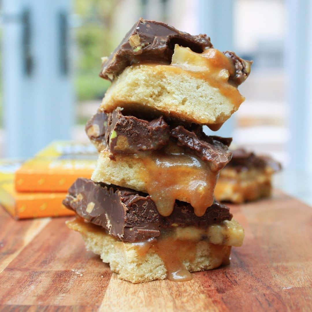Banoffee millionaire shortbreads anyone? Thanks for the recipe <a href="/ash/">･ﾟ✧</a>.hine_96!

#funflavours #bigkids #family #mischiefmakers #singleorigin #lukerchocolate #chocoholic #choc #chocolate #milkchocolate #snacktime #kidapprovedsnacks #chocolatelovers #nomnom #dessertgoals #shortbread