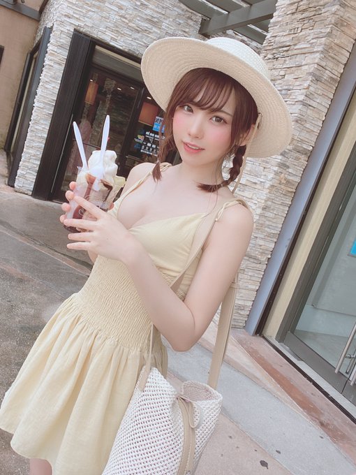 Twitterエロ垢の自撮りエロ画像14