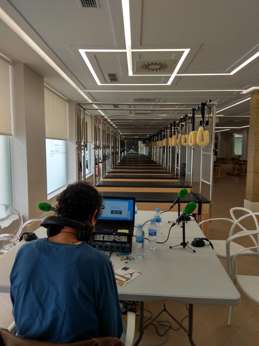 ondaceroleon's tweet photo. 🔊 Hoy llevamos nuestros micrófonos de #MásdeUnoLeón a @pilatesleon, para conocer de primera mano sus instalaciones y a sus profesionales. https://t.co/J7UdV4c6xl