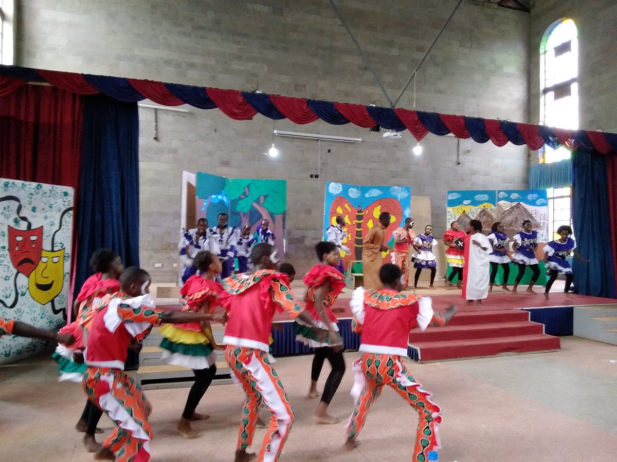 elimuholdings's tweet photo. Pomp and show displayed by Star of hope as they perform their cultural dance at the Kenya National and Film Festival 2020. #Filmfestival #DramaFestivals #Arts #Basiceducation https://t.co/vu0UysfUXa