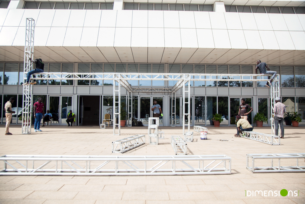 DimensionsSN's tweet photo. Une équipe qui travaille ensemble accomplie toujours de belles missions. Dimensions, des professionnels de tous secteurs qui ont pour seul objectif, rendre vos événements inédits. Essayez nous !
#BamakoDigitalDays #AgenceDimensions #Kebetu #Events #Dakar https://t.co/60rvA9Z2Zr