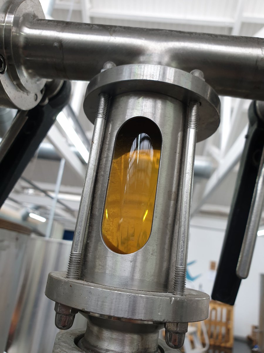 ArcadiaLeeds's tweet photo. Lovely day brewing at @NomadicBeers for #IWCBD 🍻
#IWD2020 #nomadicbeers #caskale #brewday #brewing https://t.co/miFBCVhLDT
