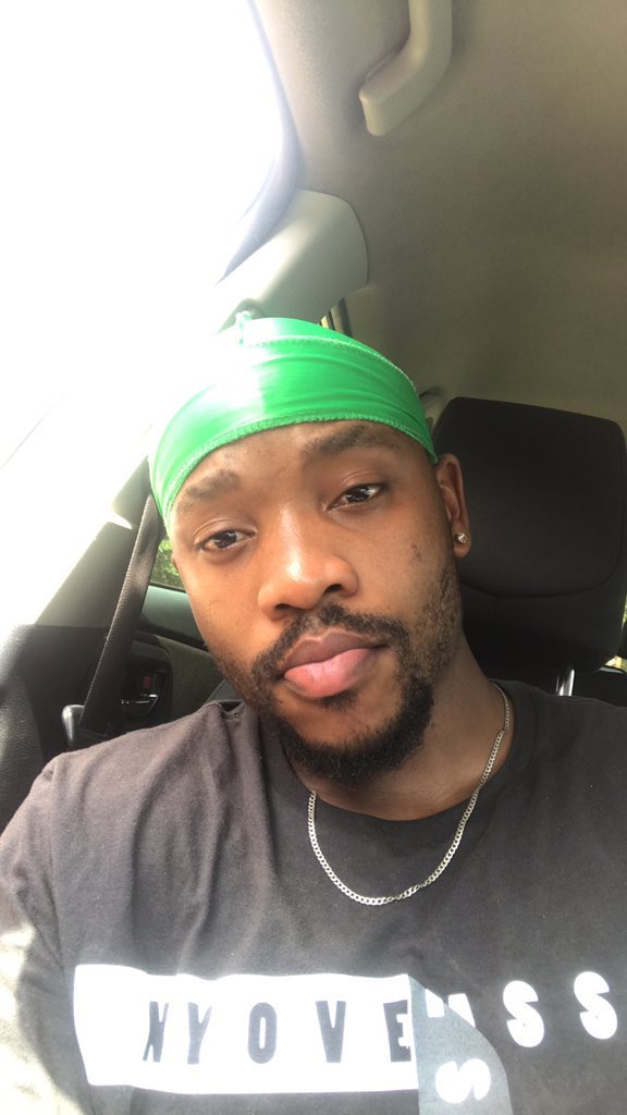 Durags_SA's tweet photo. Get yourself quality Durags with multiple colors to choose from for only R100 per Durag and courier starts from R50( No matter how many Durags you purchase) nationwide.. DM me now for orders !! 
Model: @Sekzin_sa 🔥 https://t.co/nz12UvRi2d