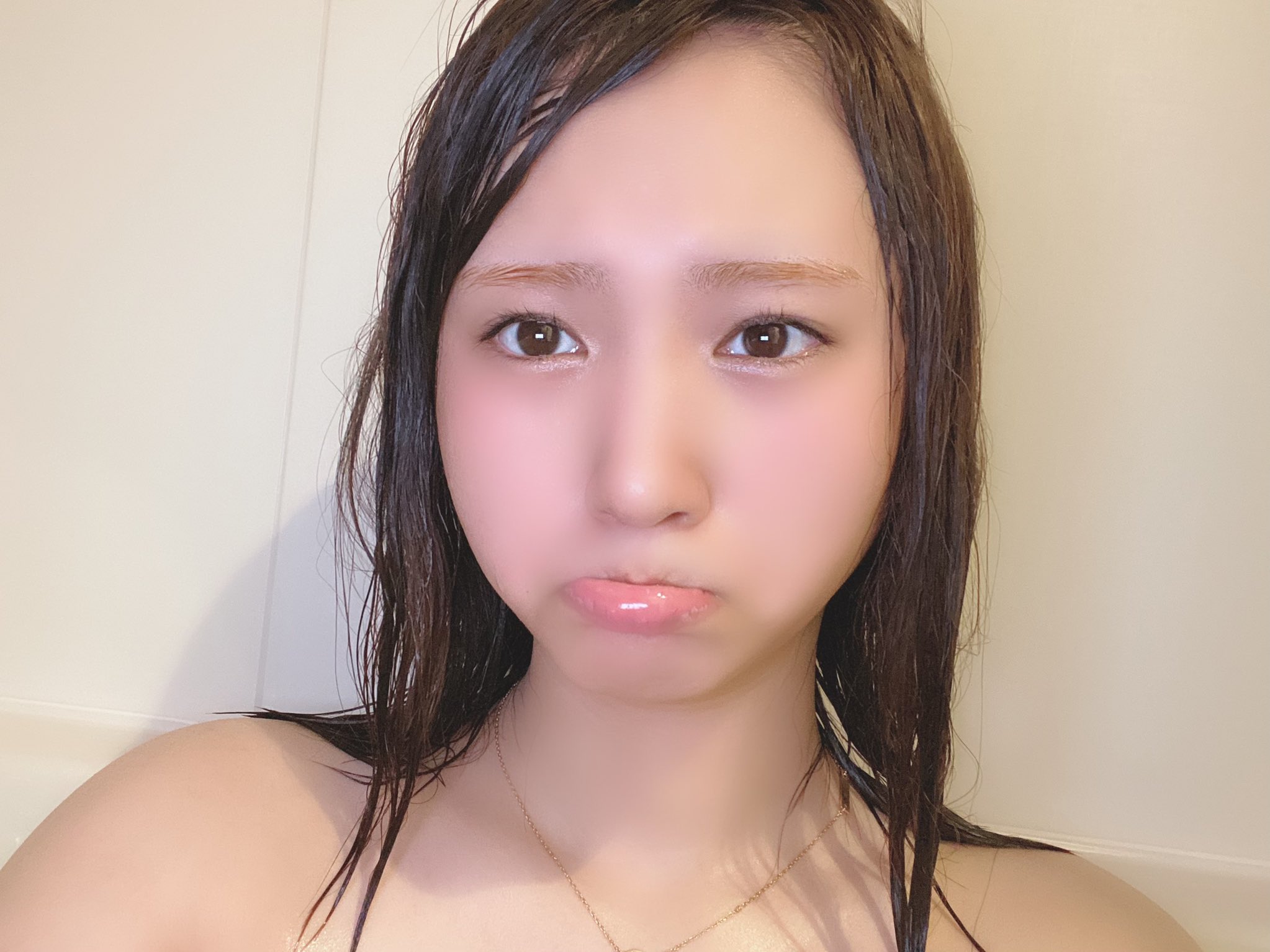 そよん Twitterren まって眉毛脱色しすぎたwwwwww