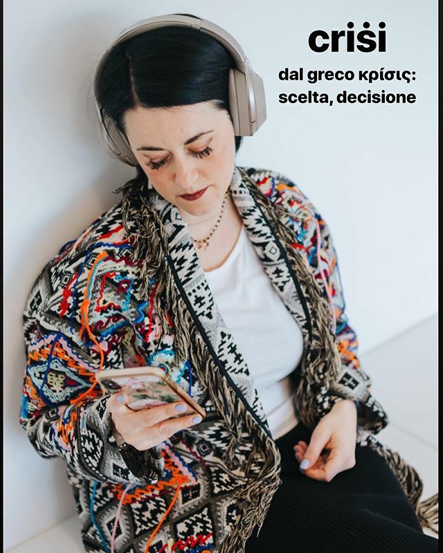 criṡi = scelta. 
Sta a noi scegliere e facciamolo per bene.
Teniamo duro, sono giornate surreali per tutti noi. 
Non abbattiamoci, sentiamo i nostri cari al telefono, studiamo, leggiamo, meditiamo, alleniamoci.
Impegniamo questo tempo “nuovo” e inaspettato.
Vi abbraccio tutt…