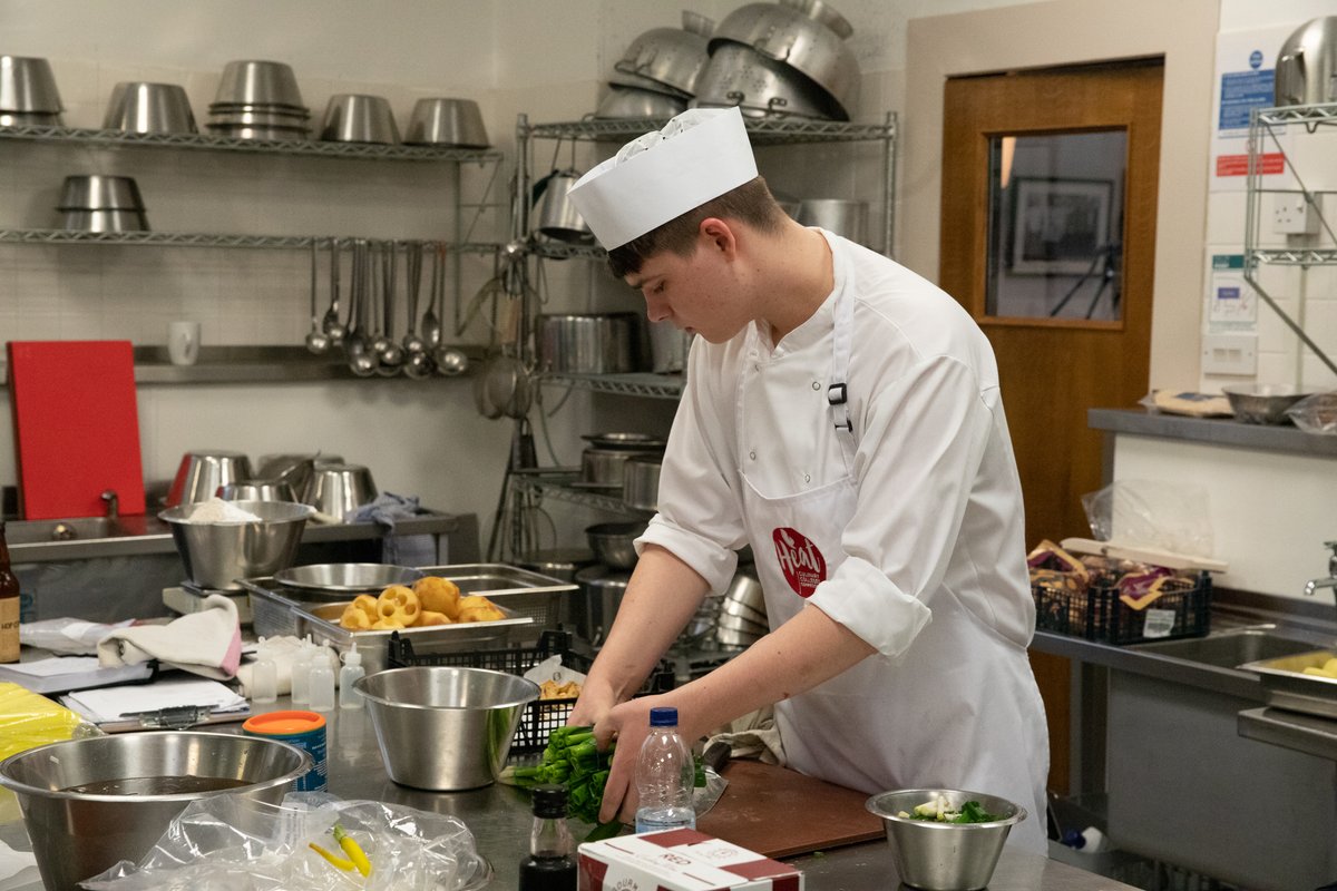 All the fresh food you'll be seeing over the course of Heat has been sponsored by Jersey's own <a href="/Fungi_Delecti/">Jamie Racjan</a>. We can't thank you enough for the fresh quality ingredients! #HeatJersey