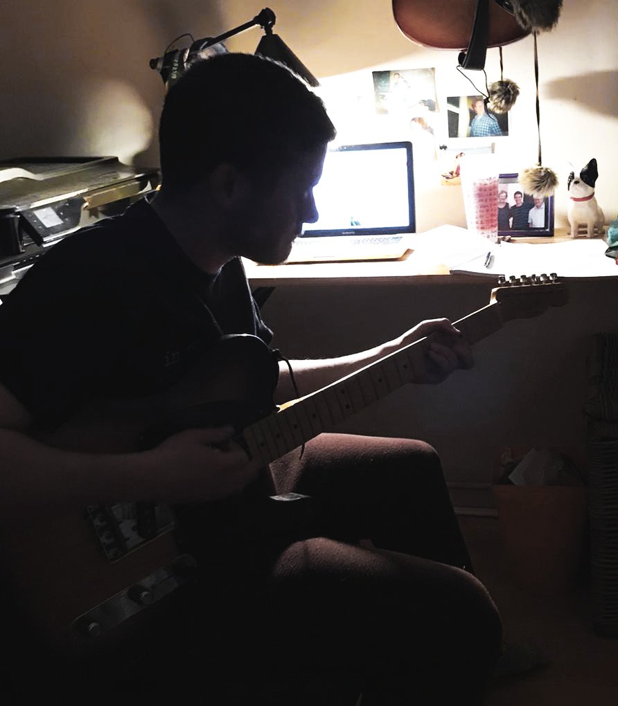 Happy #TeleTuesday, music fans! 🎸