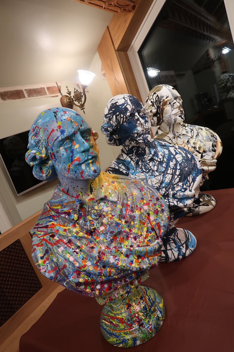 jon_stiff's tweet photo. The Final Troika! I hope he’d be pleased!! #stiffyart #art #artistsoninstagram #commissions #artcommisions #sculptureart #bustart #shakespeare https://t.co/eR5AHDgcwj