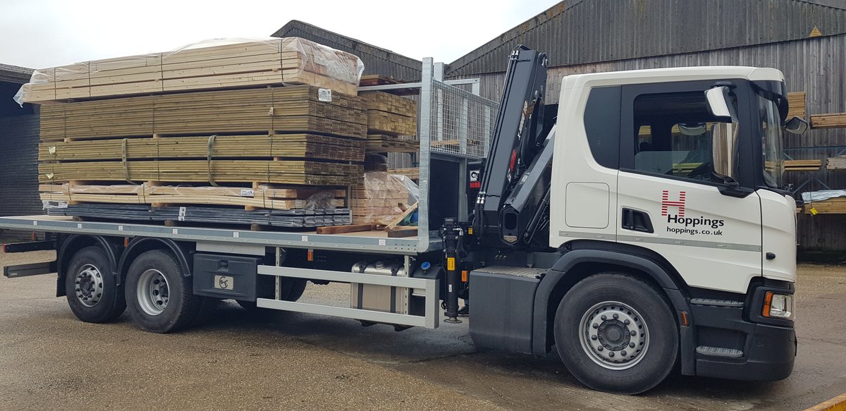 New Hoppings HIAB lorry loaded and ready to go!

#Outdoor #Garden #Wood #Timber #Plastic #Composite #Decking #Ideas #SmartBoard #SmartFRAME #QDeck
