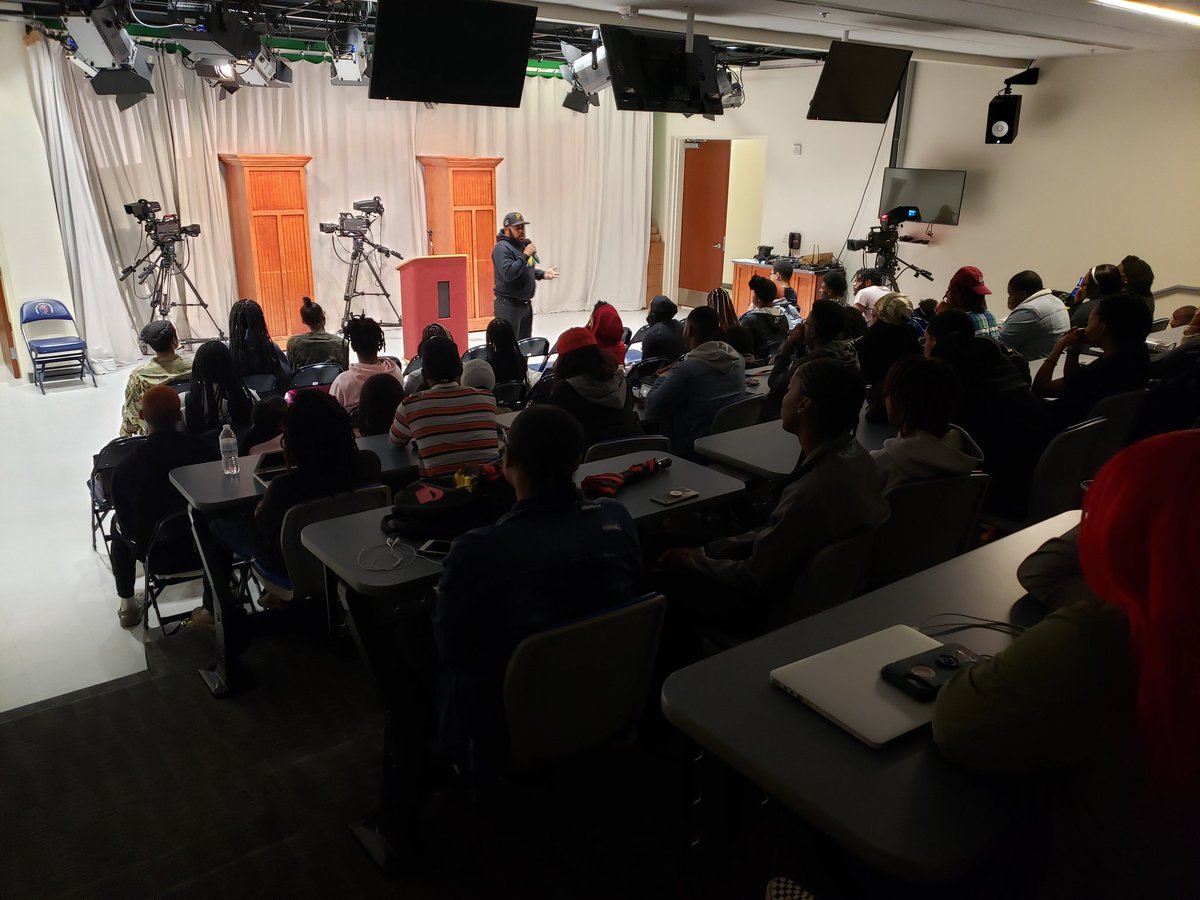 VSU welcomes Grammy Award winner, Amir Winton, sharing  knowledge and experiences with 
<a href="/VSUTrojans/">VirginiaStateUniv</a>
<a href="/makolaabdullah/">Makola M. Abdullah</a>