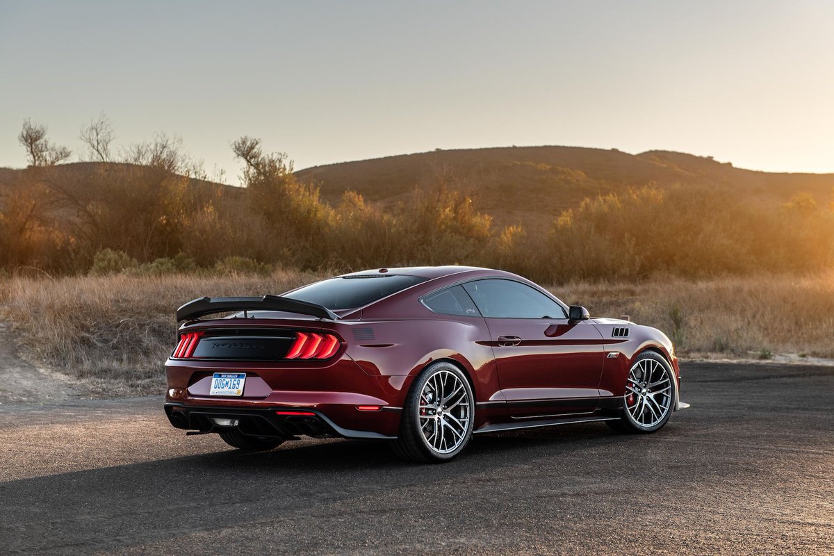 CARandDRIVER's tweet photo. The @Ford Mustang Jack Roush Edition has it all: 775 hp and a manual transmission: https://t.co/Bc8cLrOzMK #SaveTheManuals https://t.co/Tv5dvwhNAW