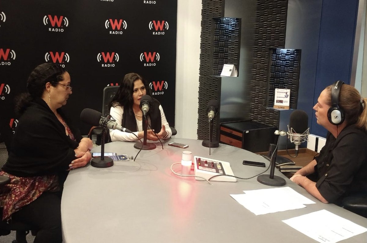 PrimeroSomos's tweet photo. #EnVivo⁣ 🔴@VanessaBauche y la periodista Claudia Ramos, fundadora de @Pajaropolitico en entrevista en @MarthaDebayle #WRadio hablando sobre  la #MarchaHistorica #8M y del #ParoNacionalDeMujeres #9M https://t.co/TROrCU5Okh https://t.co/YkY3sWBhCY