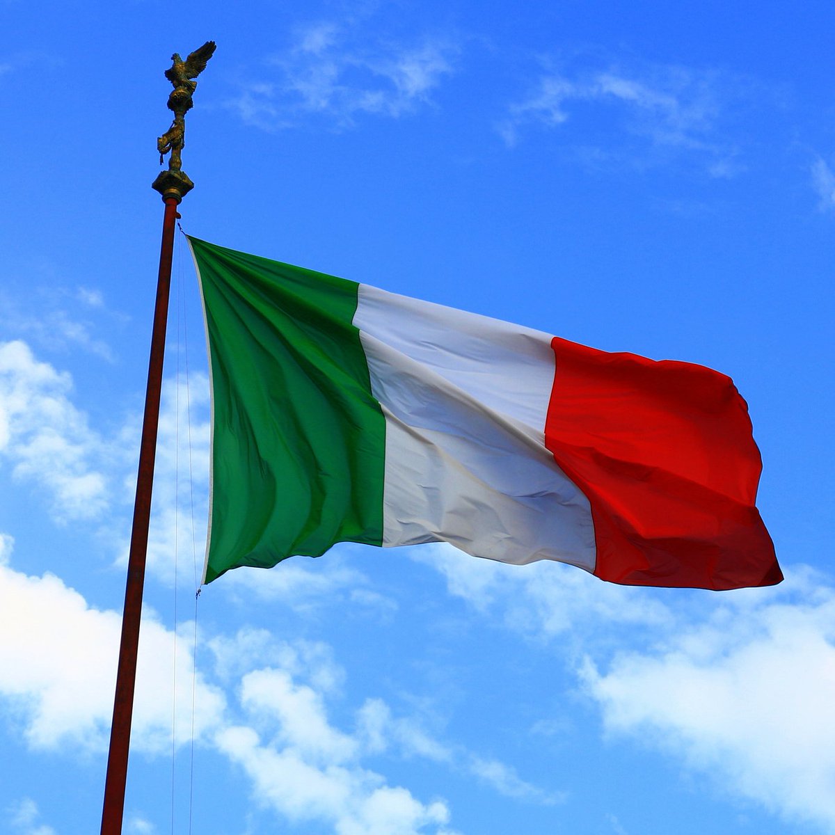 Coin__Market's tweet photo. A causa delle ultime vicissitudini, il tour "Imprenditori in Blockchain" è momentaneamente sospeso.
Per quanto la situazione sia difficile,è importante dare priorità al bene collettivo e rispettare le indicazioni del Governo. 
Torneremo e saremo più forti di prima!🙌
#italiaunita https://t.co/aSuftXCIlP