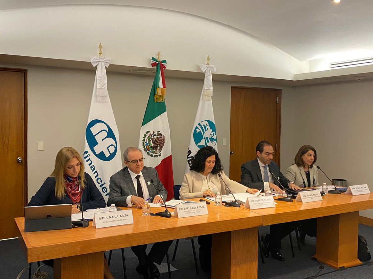 SantSalinas's tweet photo. El día de hoy @BIVAMX se incorpora formalmente a la #CertificaciónPRIME
Es un gusto poder sumar y trabajar en conjunto con @bancomext , @NafinOficial , @AMIB_Valores y @BMVMercados en beneficio de los empresarios mexicanos https://t.co/clO09fDiq0