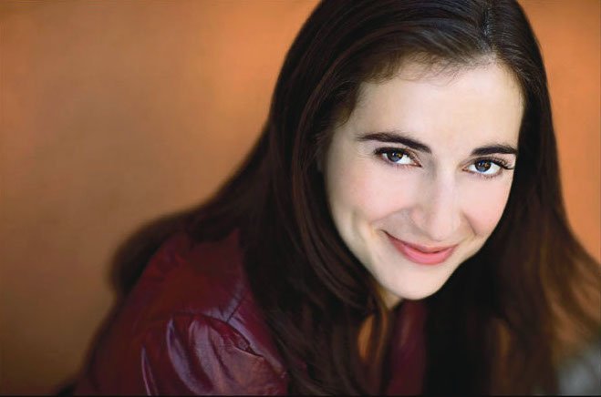 MaiaDirectors's tweet photo. Maia Monthly: Meet Turkish-American actor and theatermaker Aysan Celik - https://t.co/c7EJxrqagb https://t.co/6tvuSlnXwk