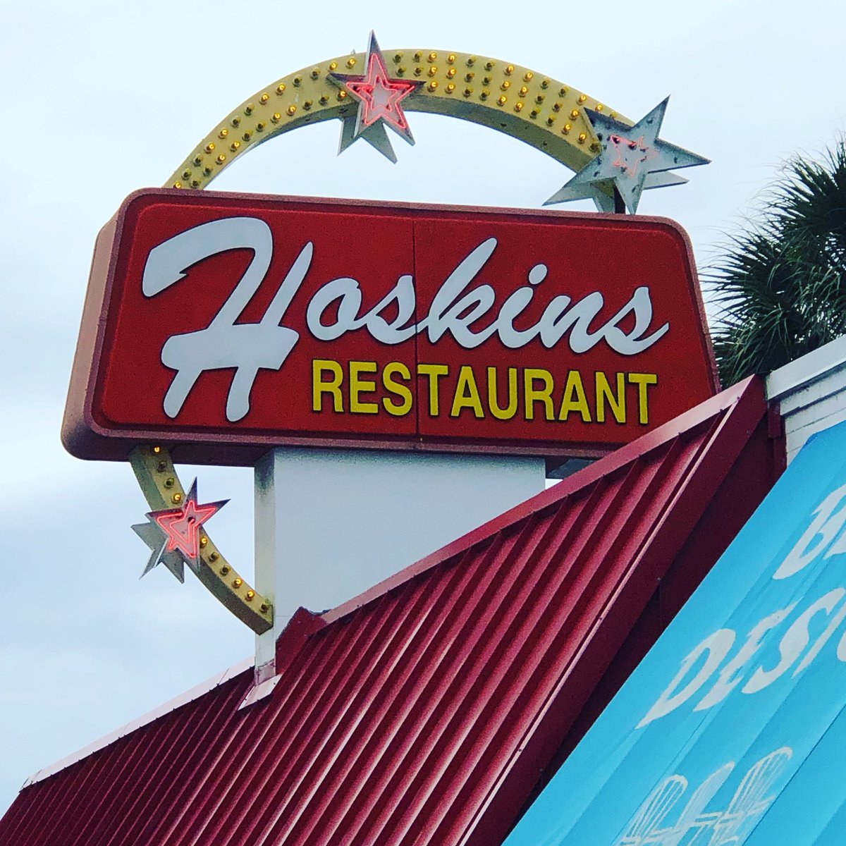 cliffmarshall's tweet photo. When you are a part of an @SCBaptist church planting vision tour, you get to sample the local cuisine. Pray for a church planting movement in the Grand Strand, and pray for Tom Gore as he leads that charge. @StartNetworkSC #churchplanting https://t.co/1boV8lbLvY